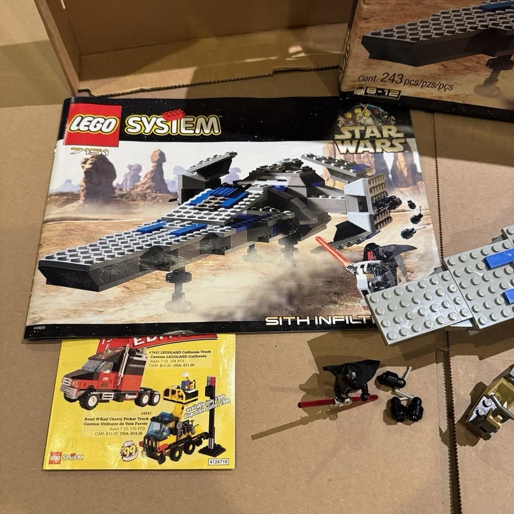 1999 LEGO Star Wars 7151 Sith Infiltrator Complete w/ Box Instructions Minifigs